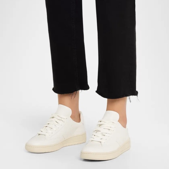 NWT VEJA V-12 Classic Court Low-Top Sneakers - Picture 2 of 4